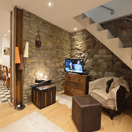 Charming With Terrace Holiday home *